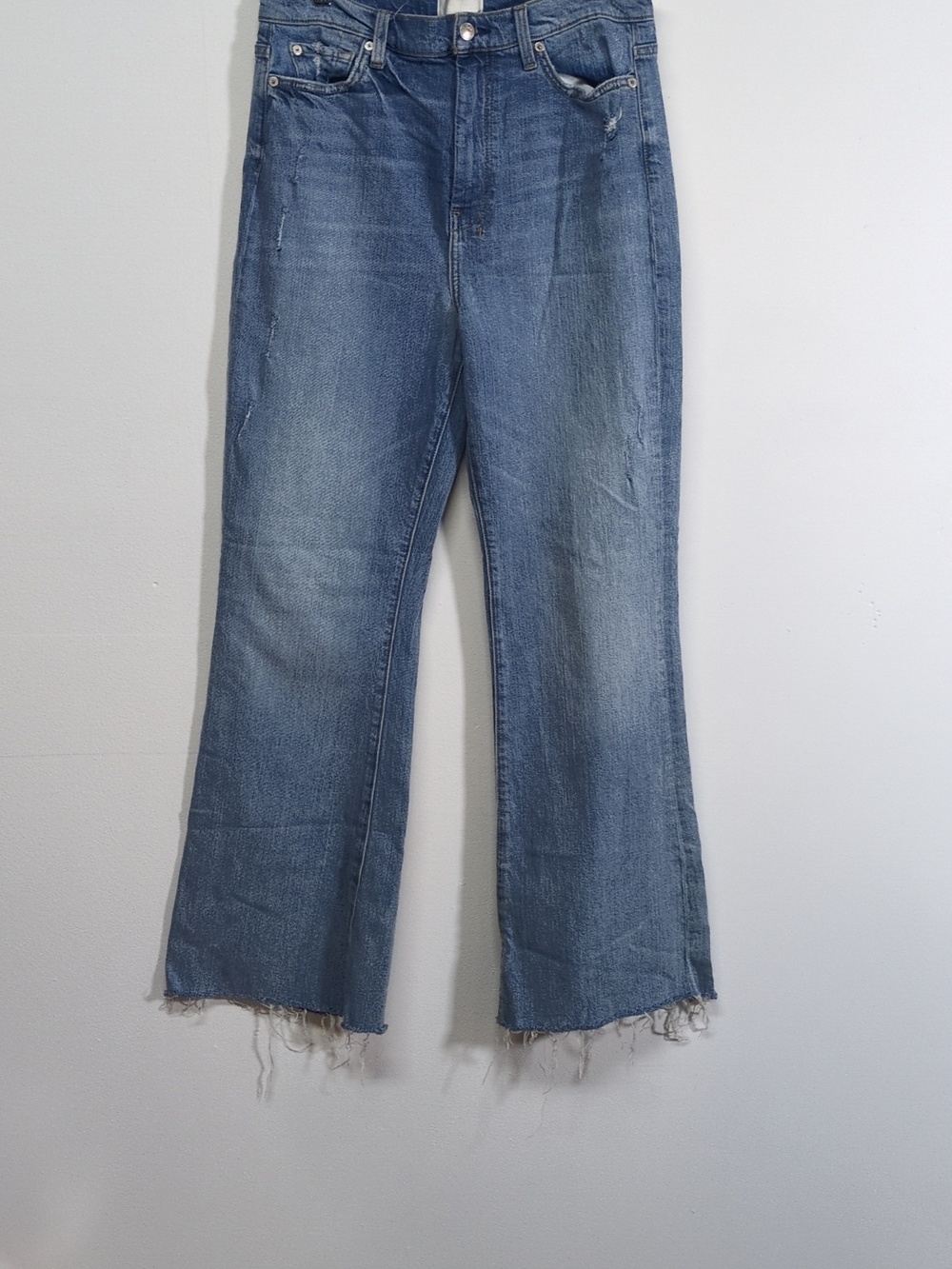 7 for All Mankind Ultra High Rise Dojo Jean Raw Hem Medium Blue, Size 31
